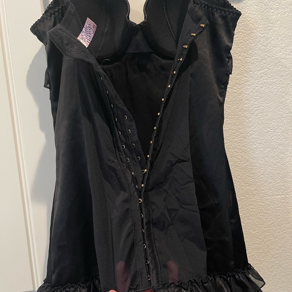 Victorias Secret Sexy Little Things Lingerie Ruffled Chemise, Black, Size 34B - Picture 5 of 9